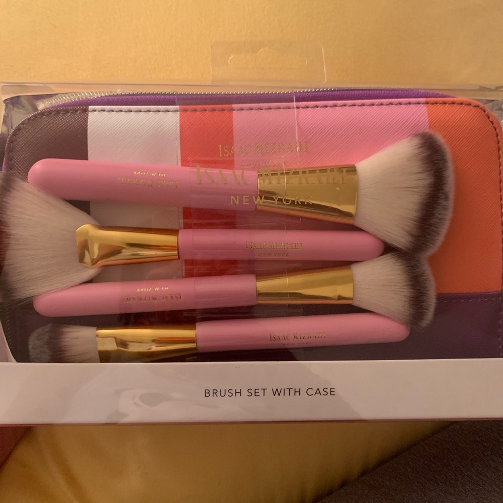 Isaac Mizrahi Brush Set